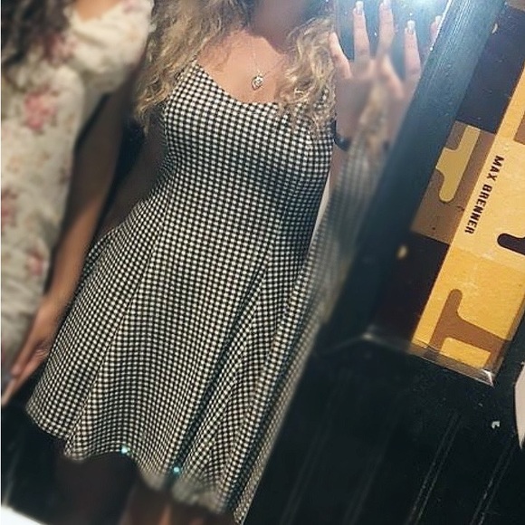 Checkered Sleeveless Mini Dress - Picture 1 of 3